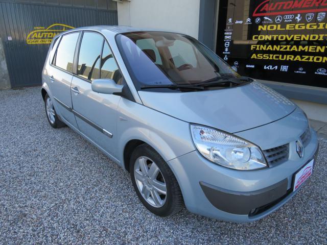 RENAULT Scenic 1.6 16V Confort Dynamique