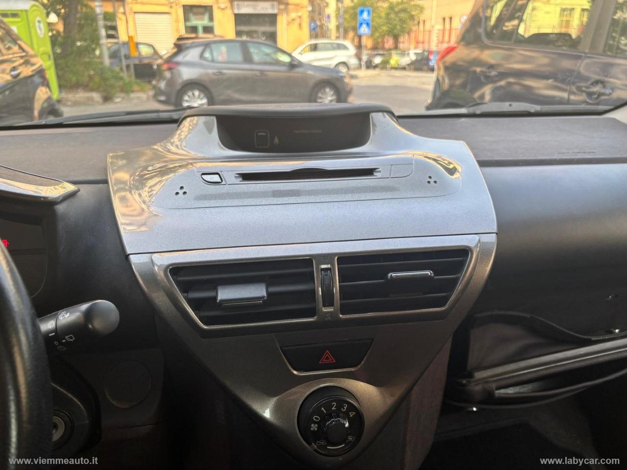 TOYOTA iQ 1.0 Multidrive Versione Lancio