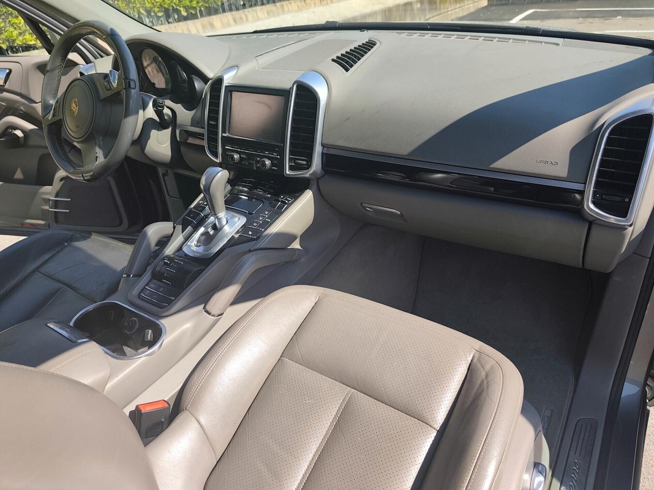 Porsche Cayenne 3.0 Diesel lavori certificati