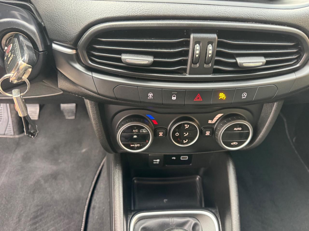 Fiat Tipo 1.6 Mjt S&S SW Lounge