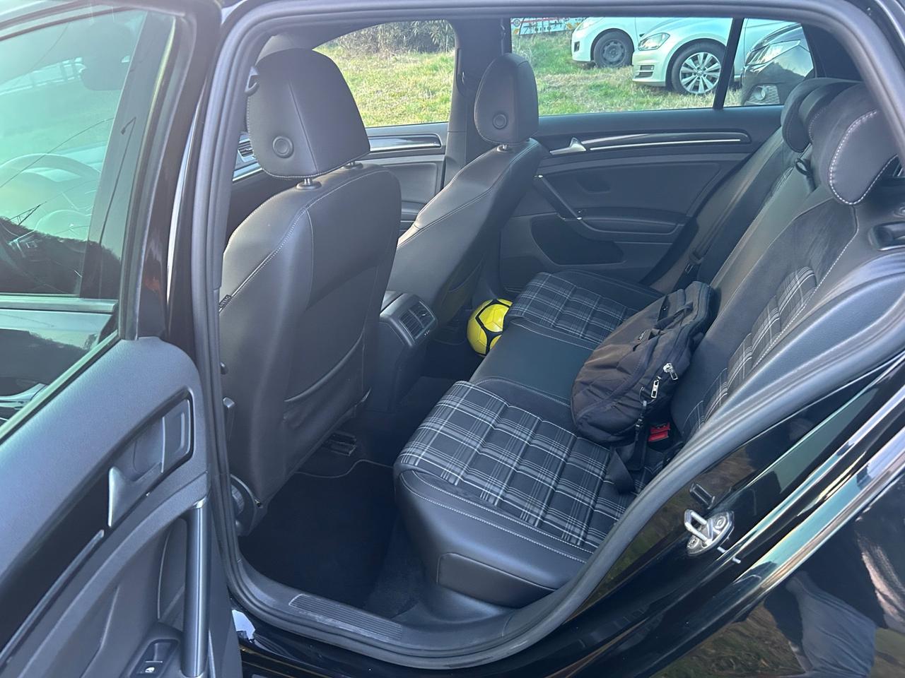 Volkswagen Golf Sportsvan 2.0 TDI DSG Highline BlueMotion Tech.