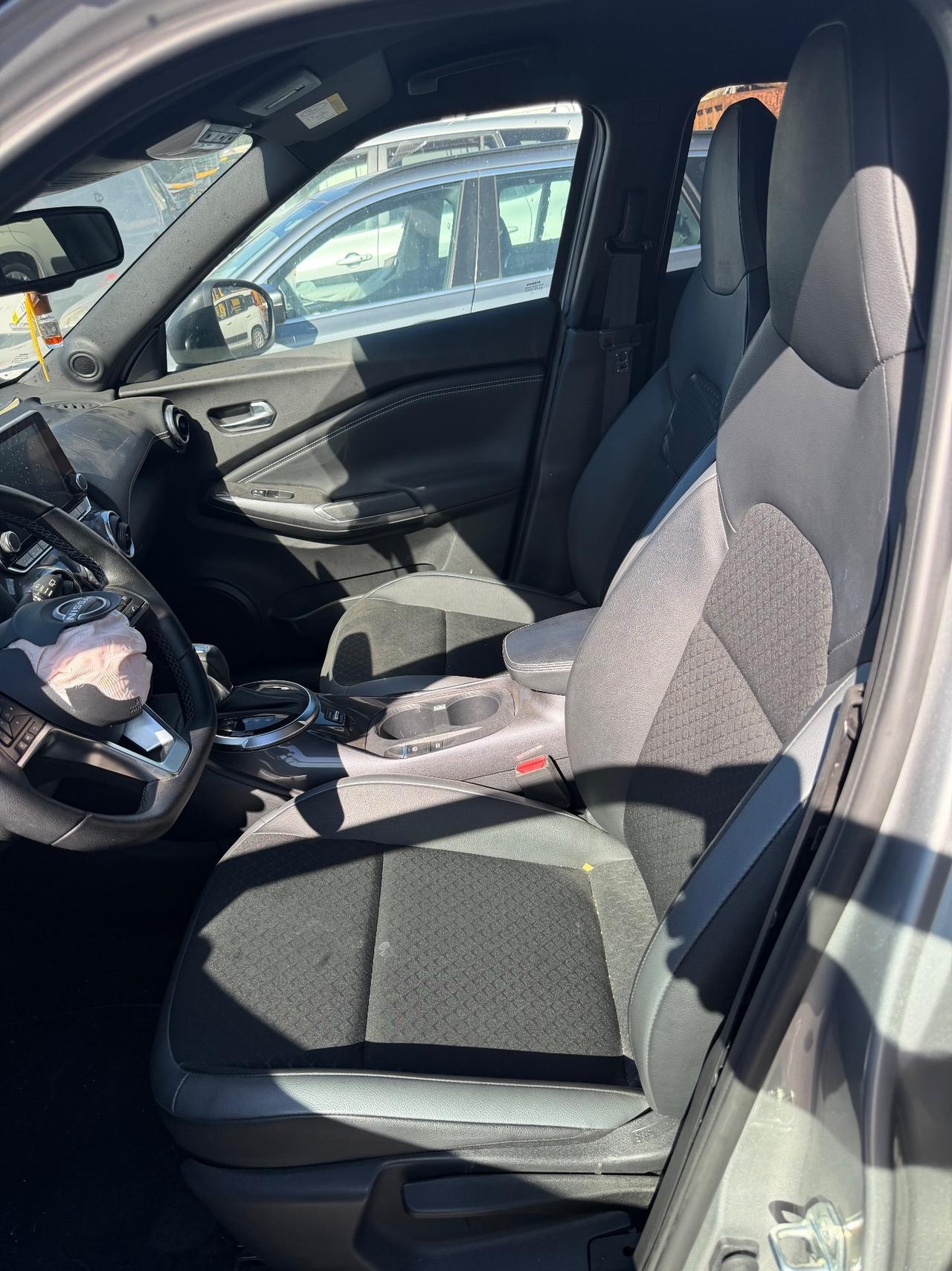 Nissan Juke 1.0 DIG-T 114 CV N-Connecta SINISTRATA