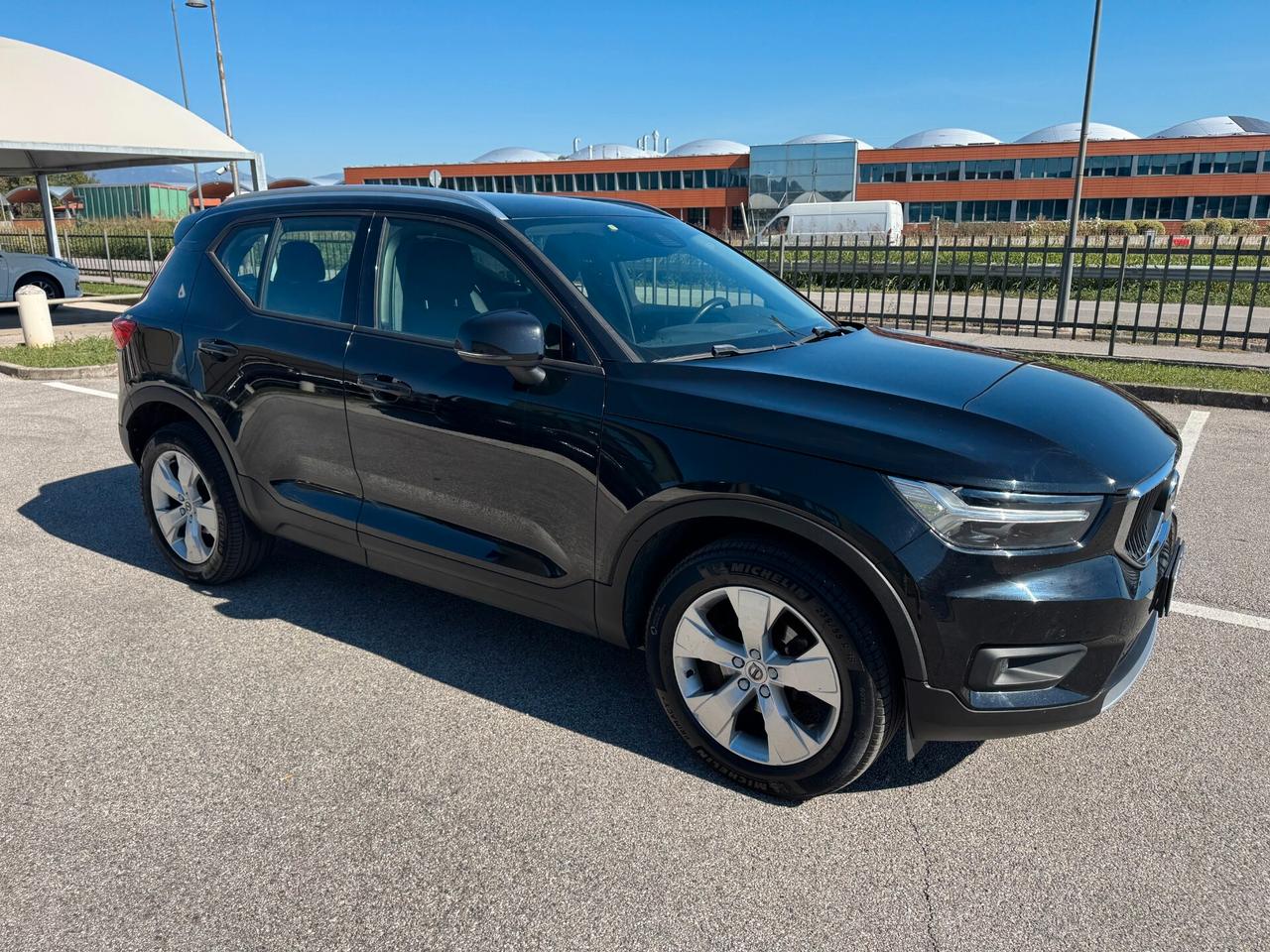 Volvo XC40 T2 Geatronic Momentum Pro
