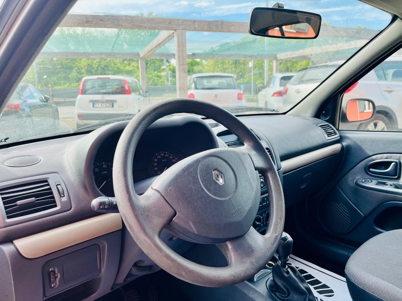 Renault Clio 1.2 benzina 5 porte