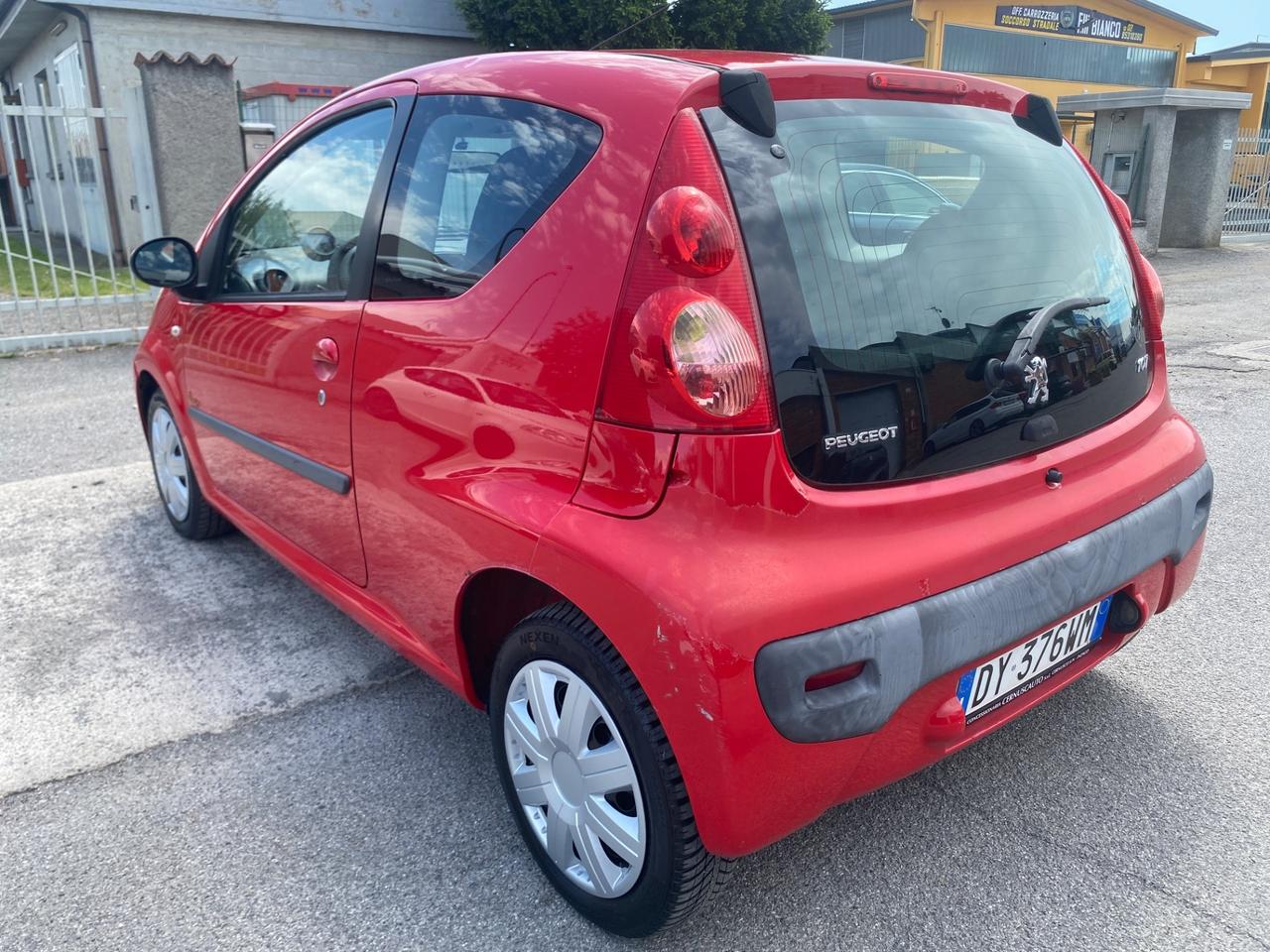 Peugeot 107 1.0 68CV 3p. Plaisir
