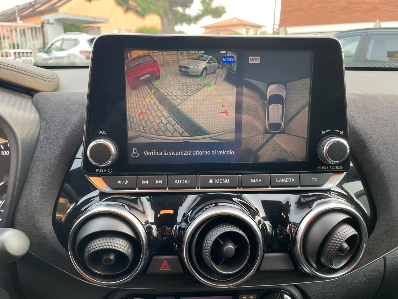Nissan Juke 1.0 dig-t Premiere Edition dct + SUPER FULL!