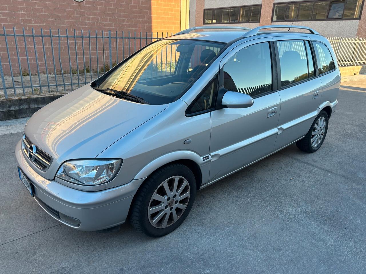 Opel Zafira 1.8 16V cat Fashion Line