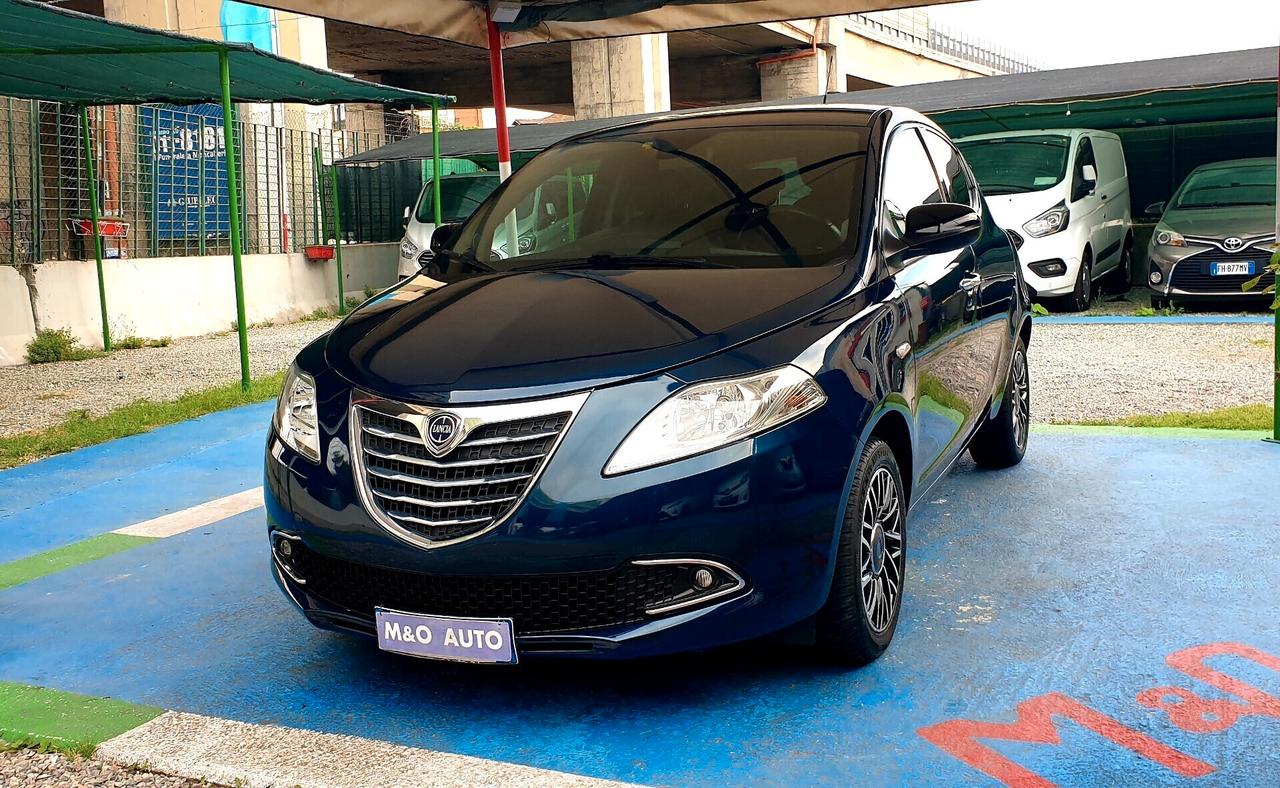 LANCIA YPSILON 1.2 BENZ/G.P.L BOMBOLA. VALIDA 2035