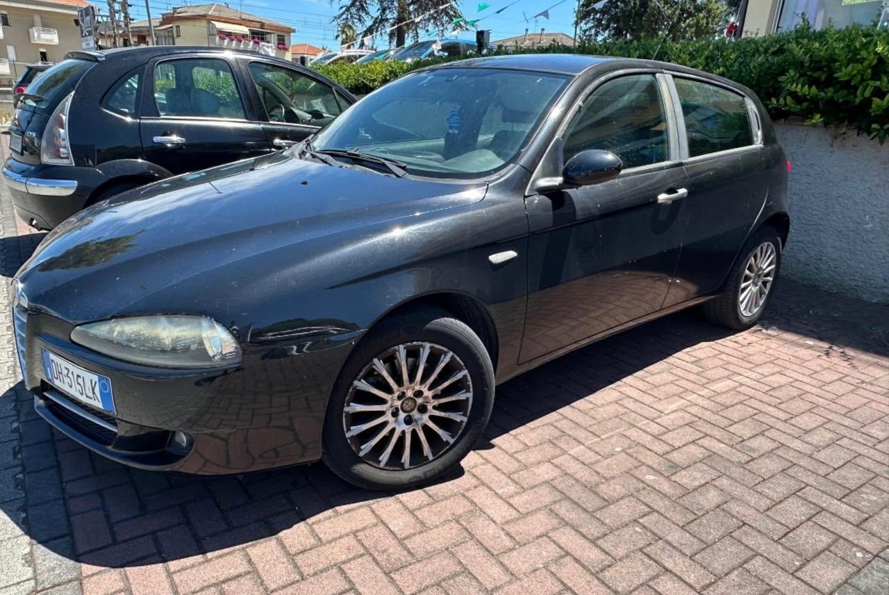 Alfa Romeo 147 1.9 JTD 120cv 2007 neopa