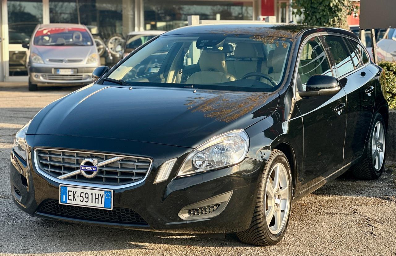 VOLVO V60 DRIVe Summum 2011 TENUTA BENISSIMO