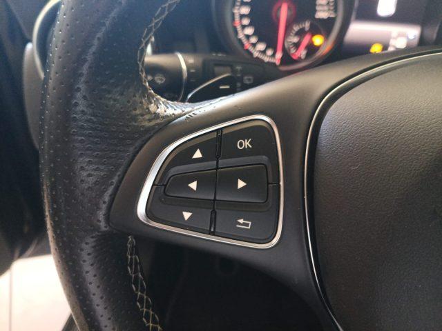 MERCEDES-BENZ GLA 200 d Automatic Premium