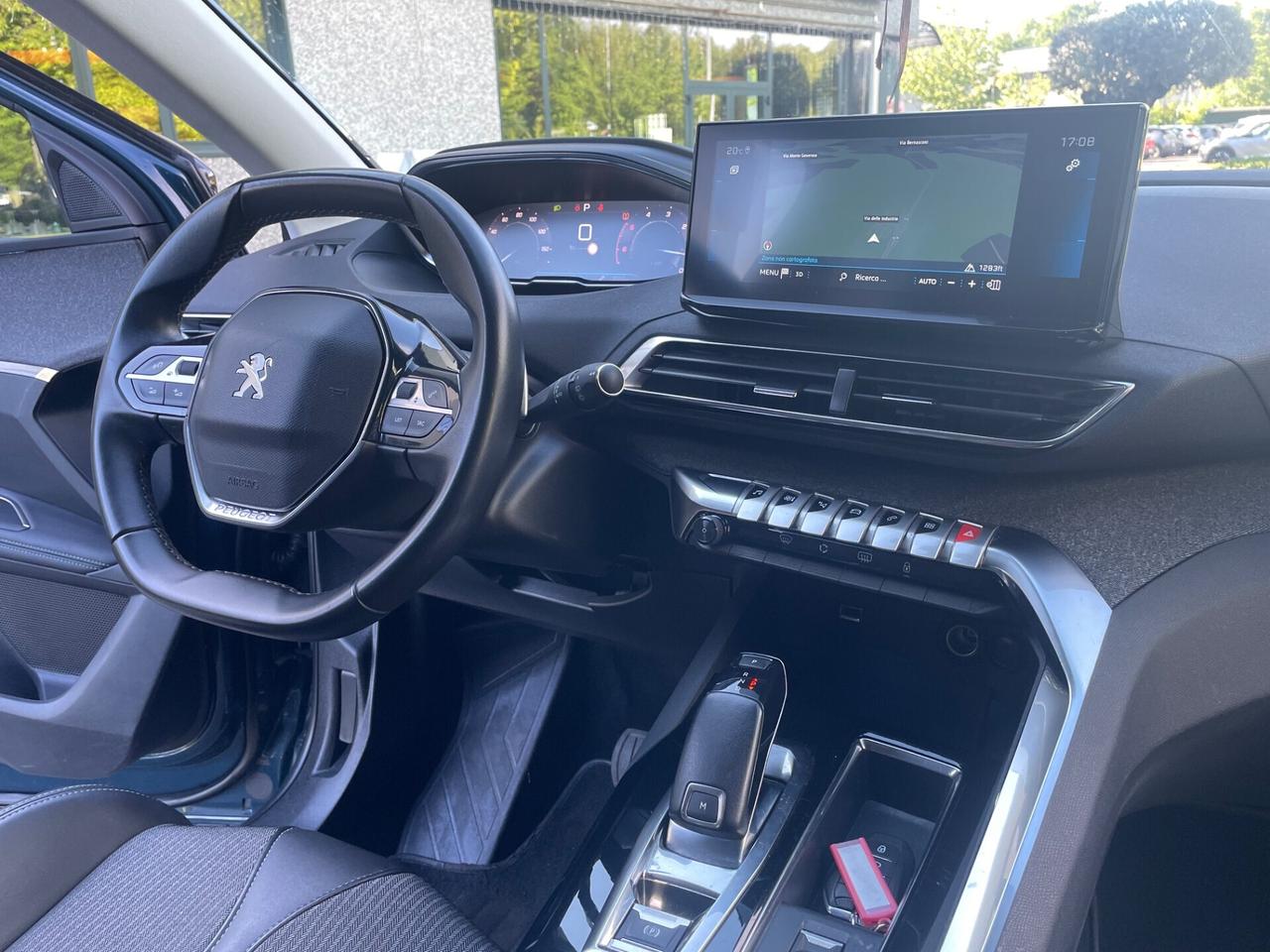 Peugeot 3008 BlueHDi 130 S&S*Automatik*Navi*Solo 54000*