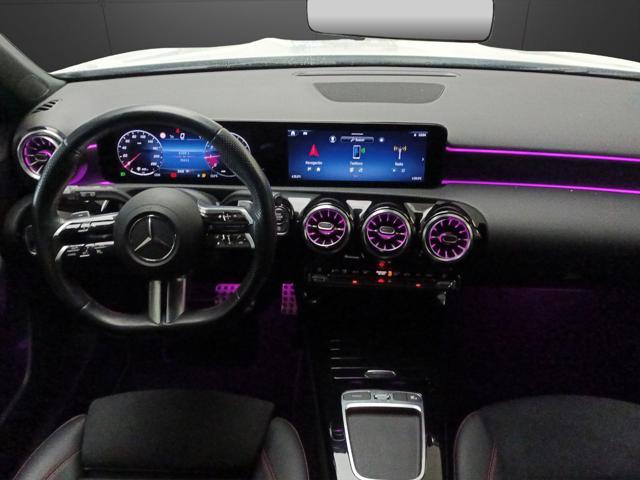 MERCEDES-BENZ A 180 AMG Line Advanced Plus