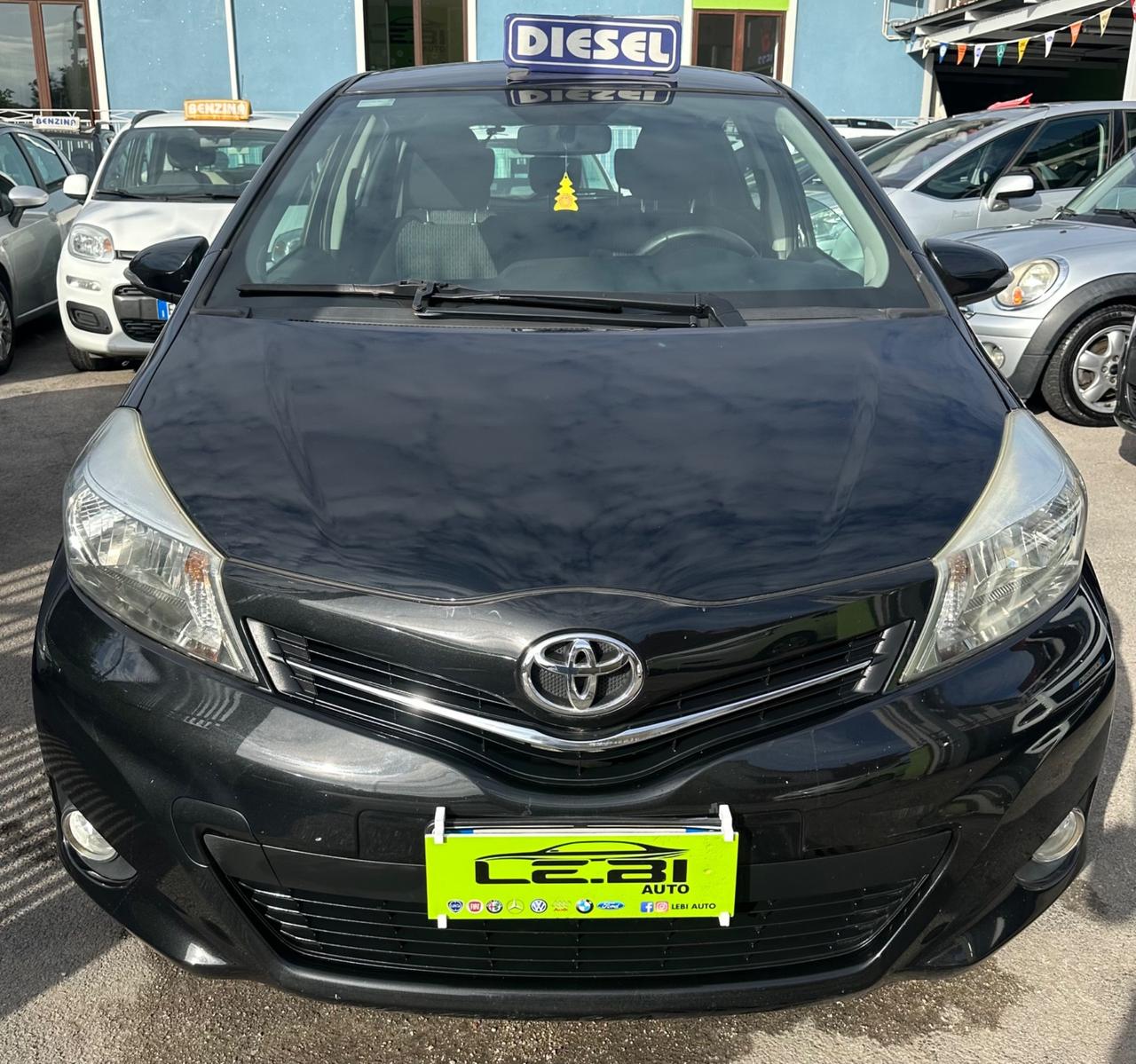 Toyota Yaris 1.4 D-4D 5 porte Lounge 2014