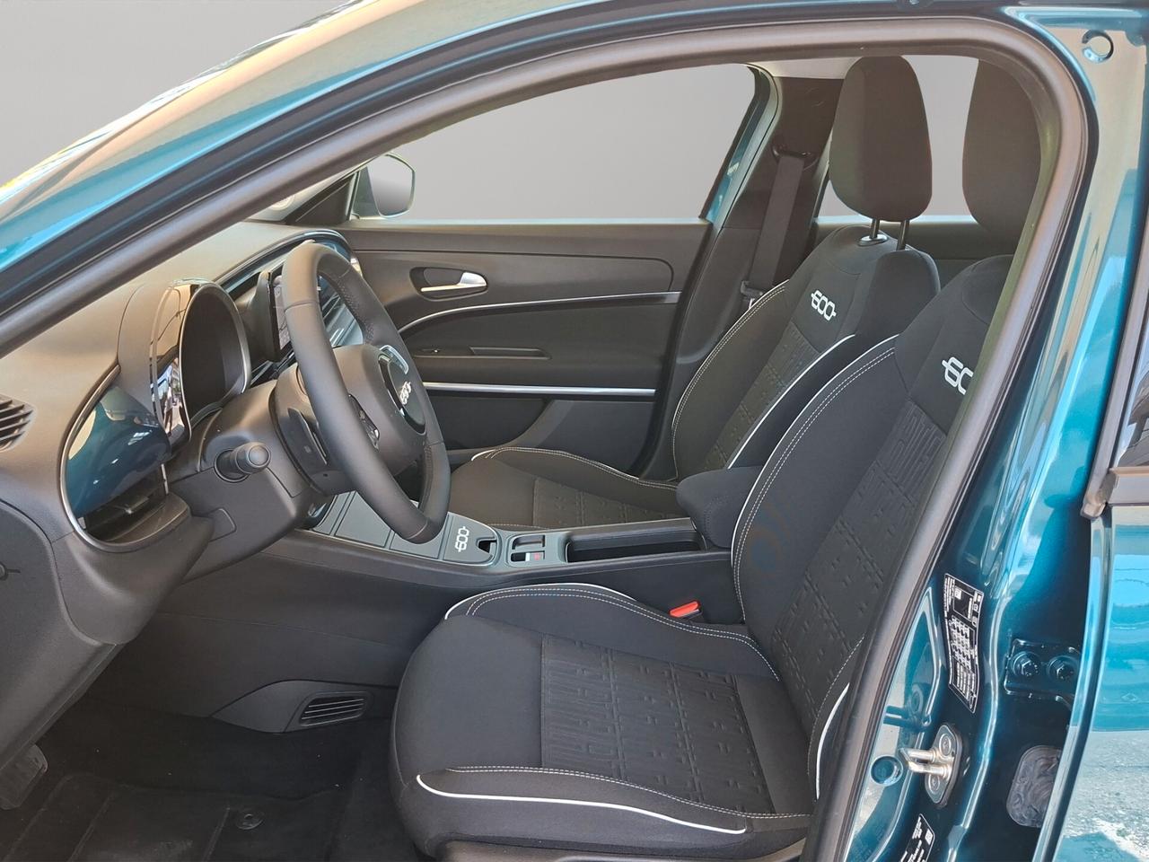 Fiat 600 Hybrid 145 CV DCT MHEV La Prima