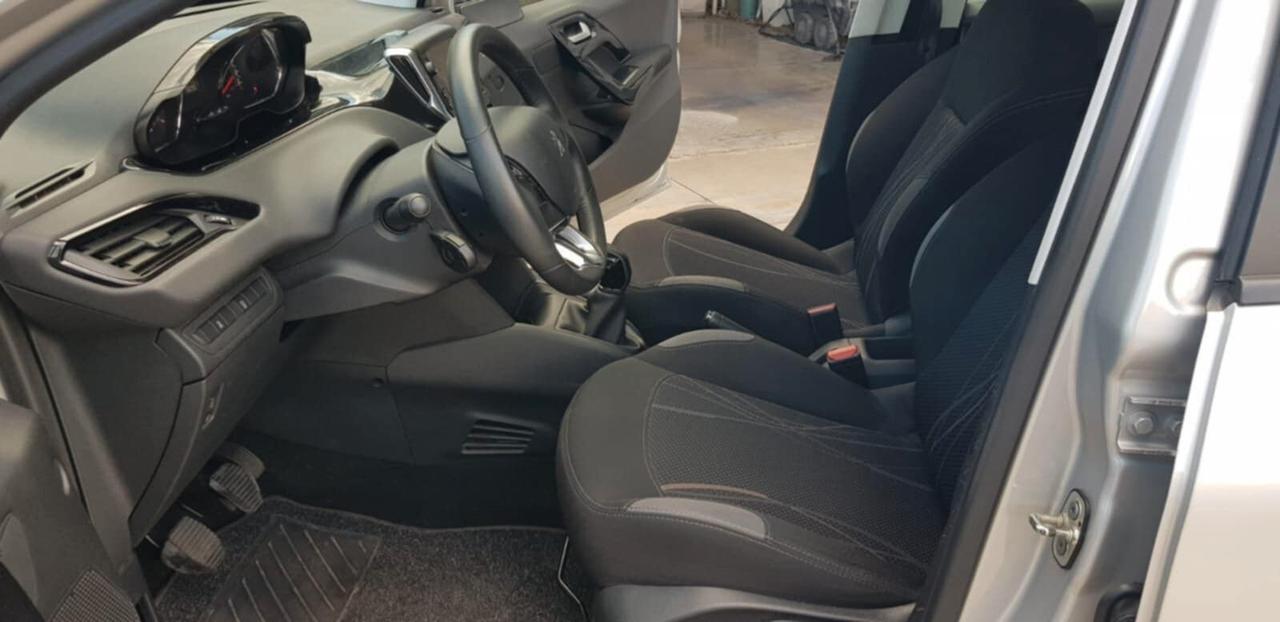 Peugeot 208 1.2 Benzina 82cv Allure