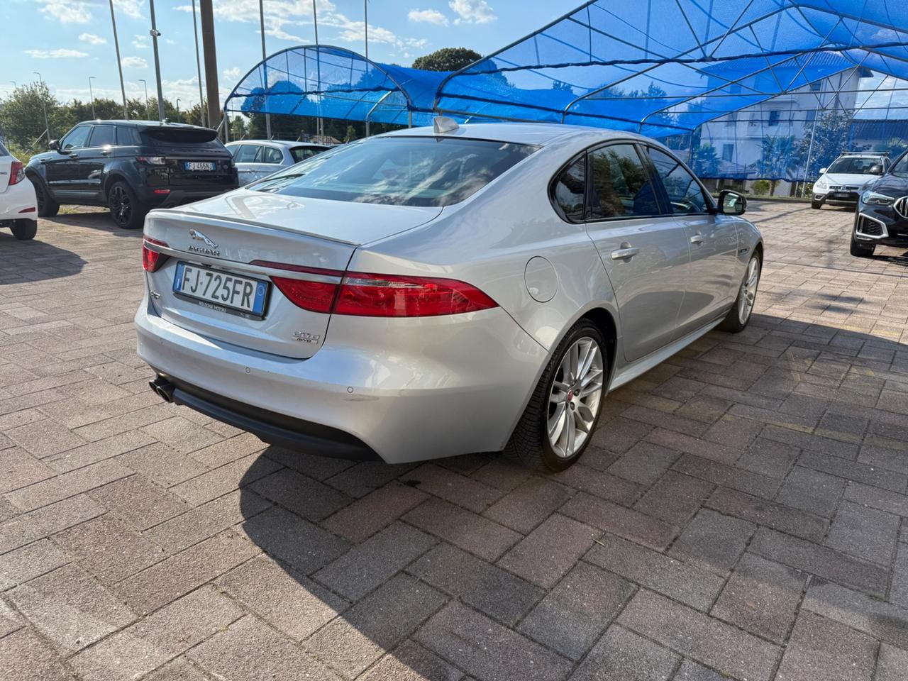 Jaguar XF 2.0 D 180 CV AWD aut. R-Sport