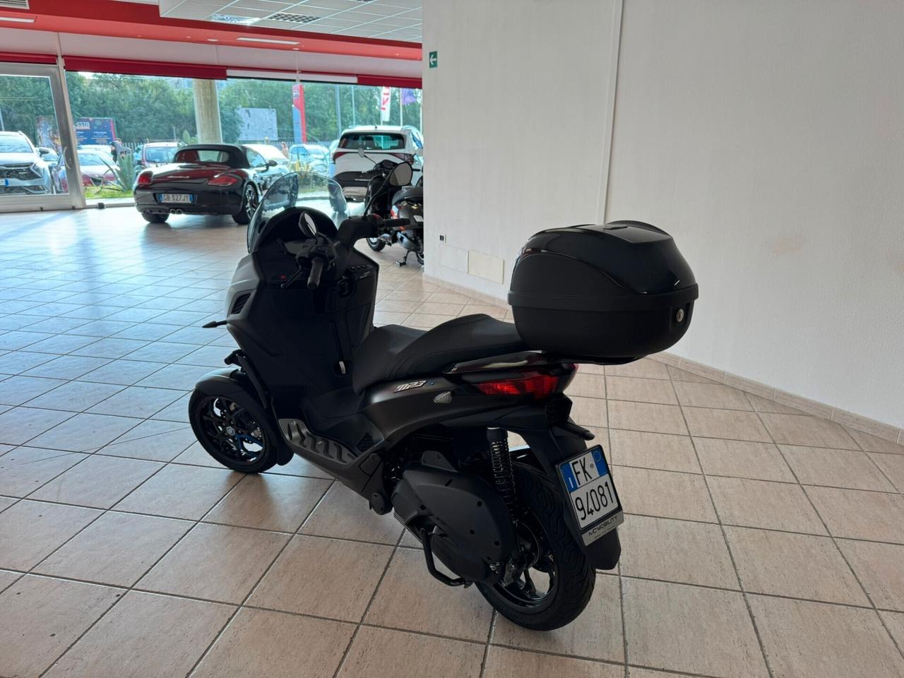 PIAGGIO MP3 310 TRICICLO 31 KM