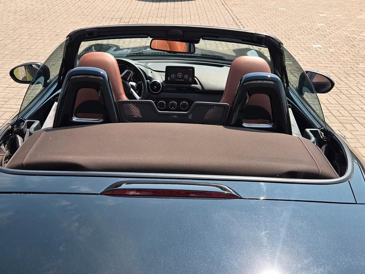 Mazda MX-5 2.0L Skyactiv-G RF Kazari