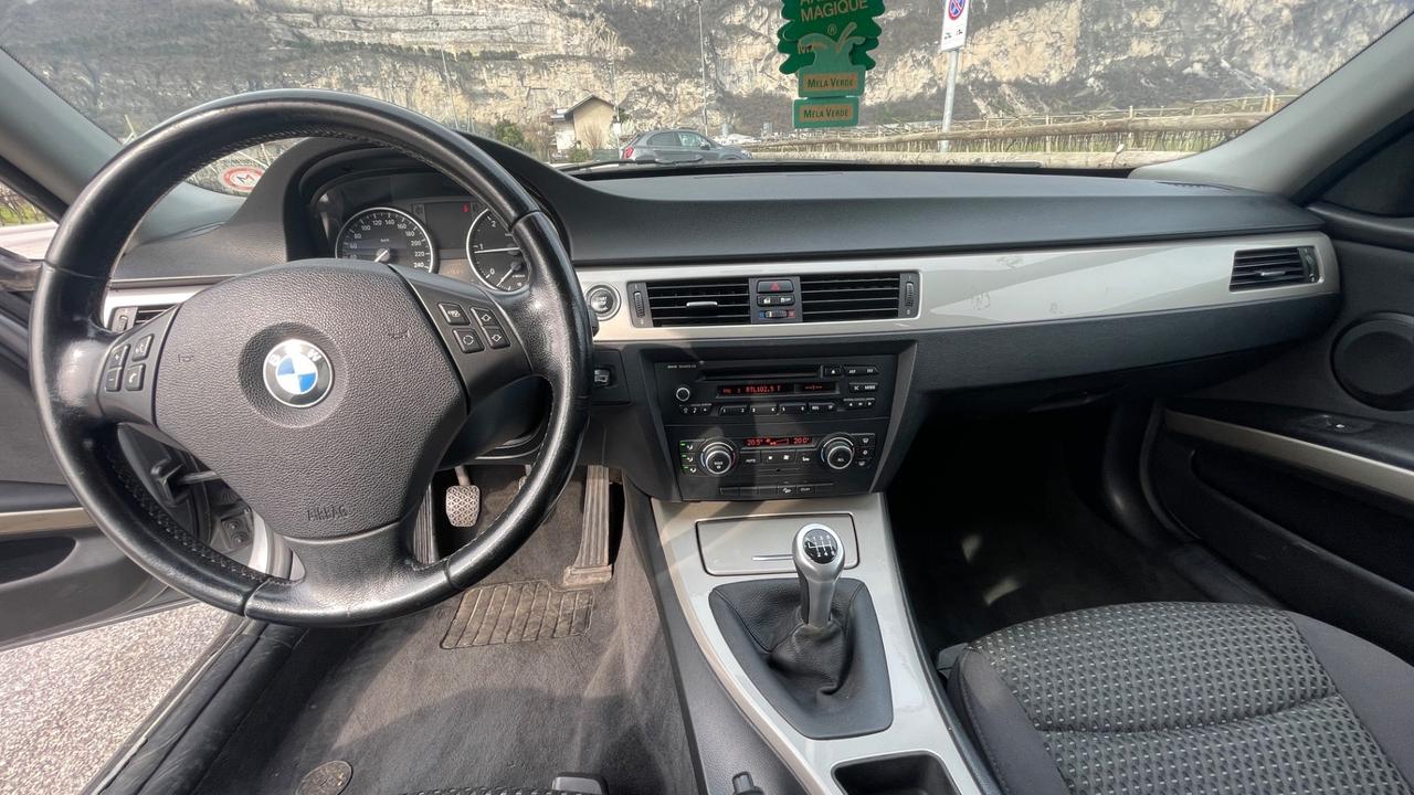 BMW 320D XDRIVE TOURING MANUALE - 2011