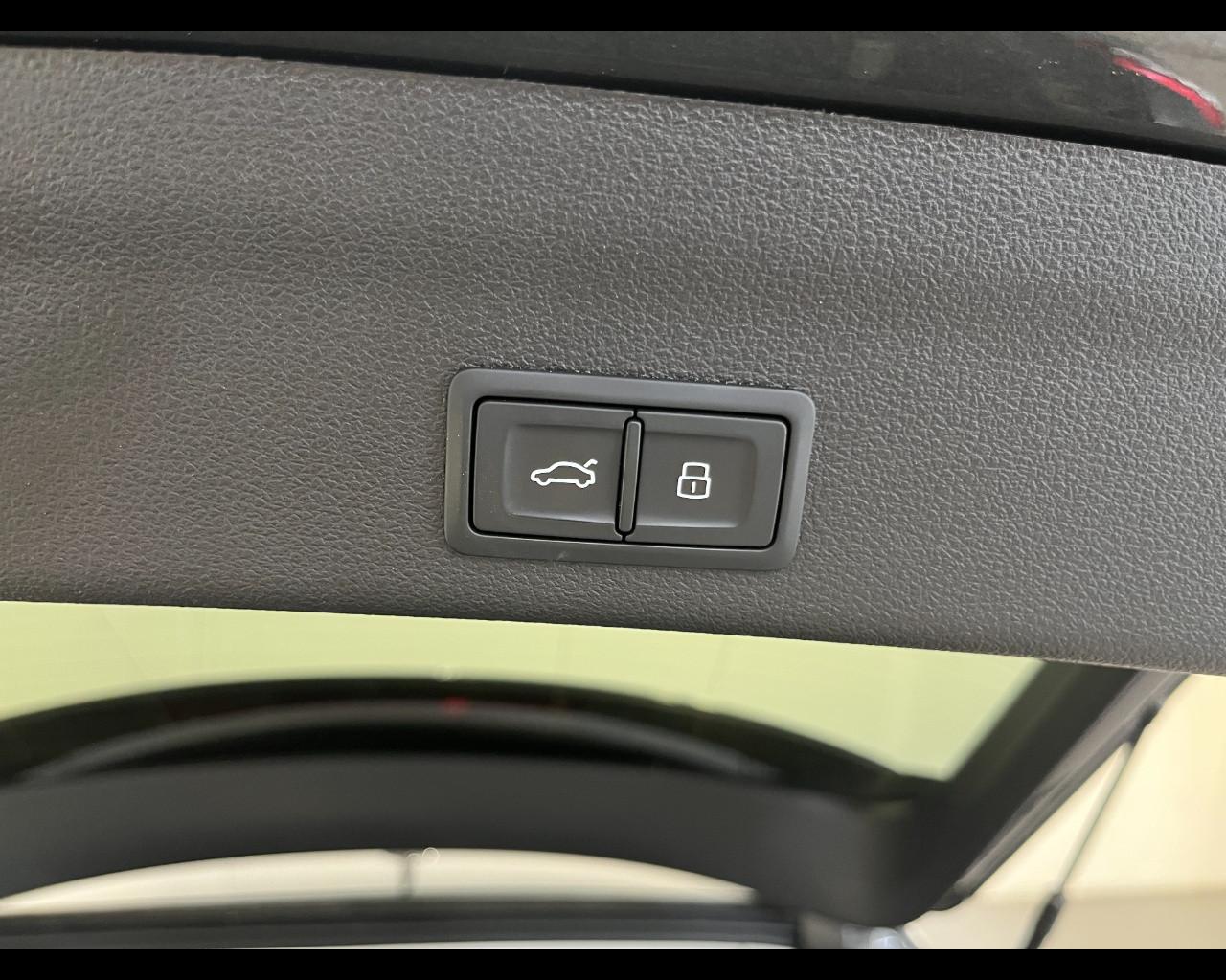 AUDI A6 AVANT 40 TDI MHEV S-TRONIC QUATTRO S-LINE EDITION