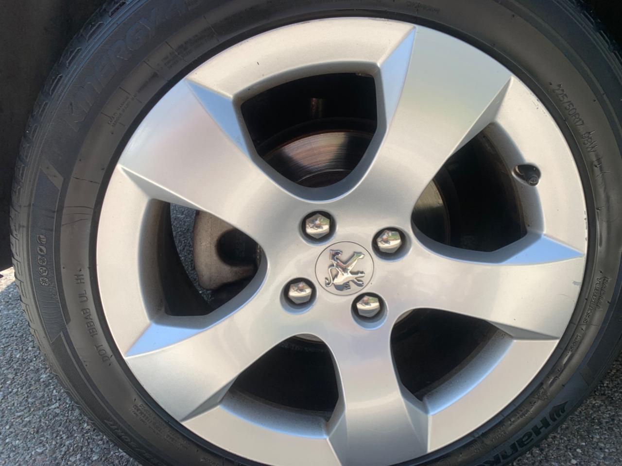 Peugeot 3008 1.6 HDi 115CV Business