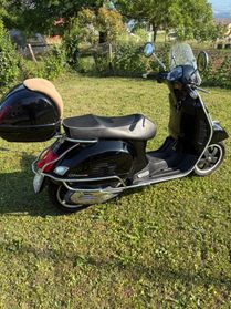 Piaggio Vespa 300 GTS - 2010