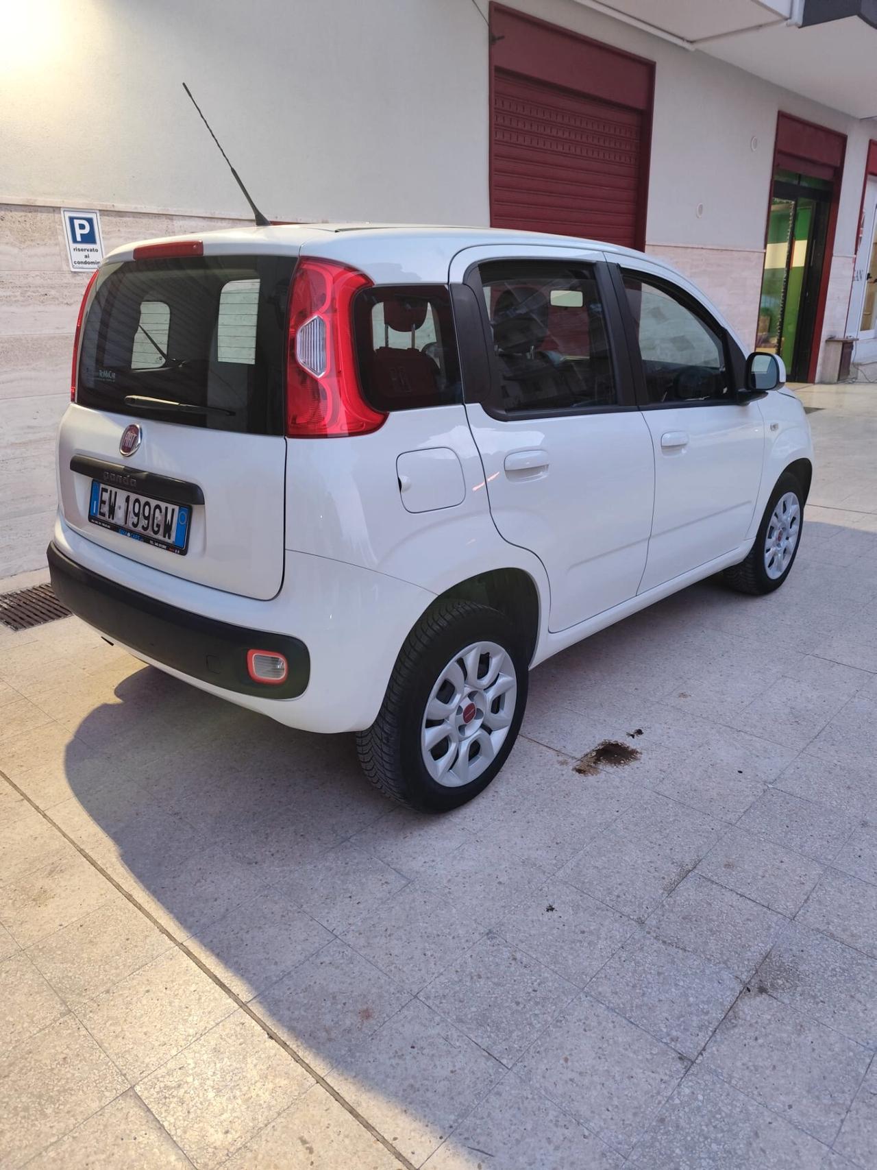 Fiat Panda 0.9 TwinAir Turbo Natural Power Lounge