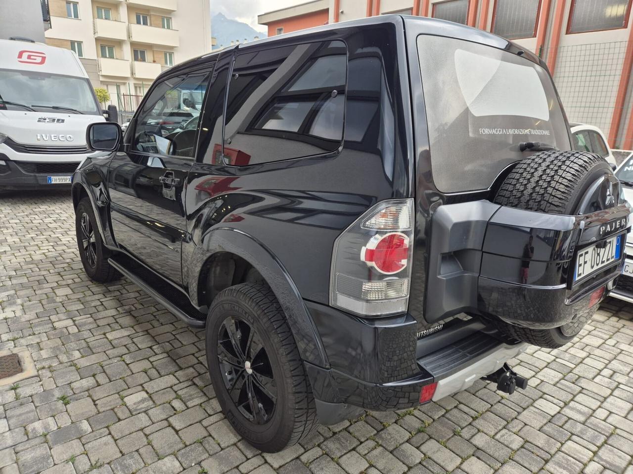 Mitsubishi Pajero 3.2 4X4 AUTOCARRO 2 POSTI