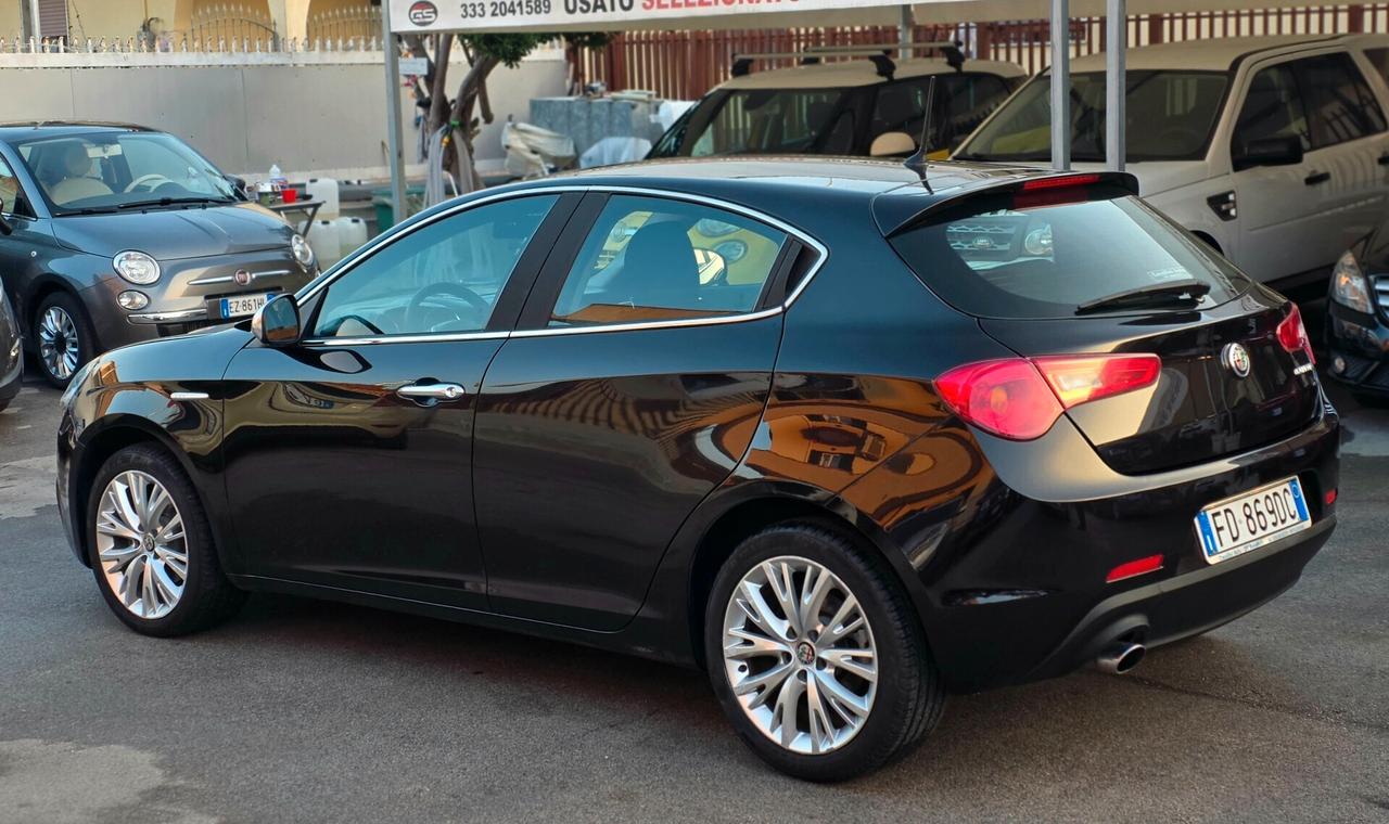 Alfa Romeo Giulietta 1.6 JTDm-2 120 CV Distinctive