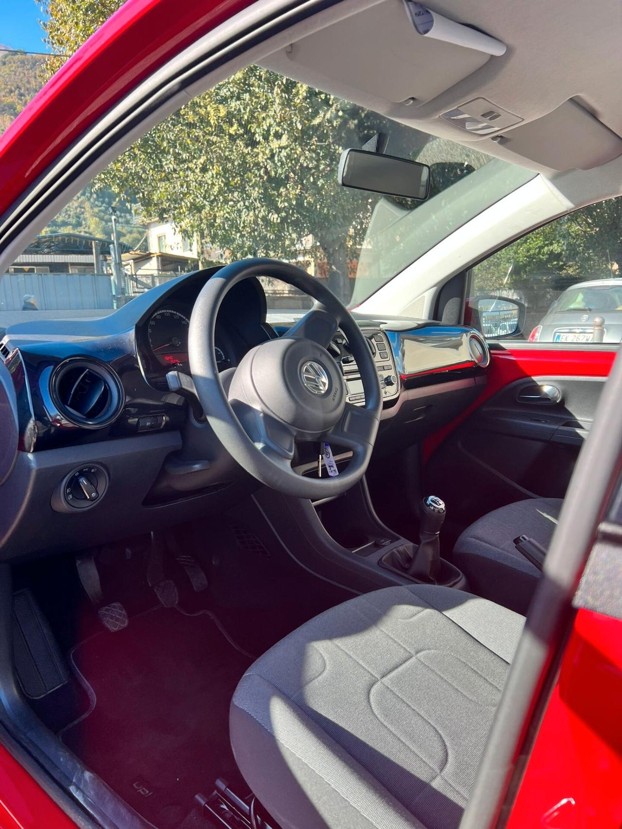 Volkswagen up! 1.0 75 CV 5p. move