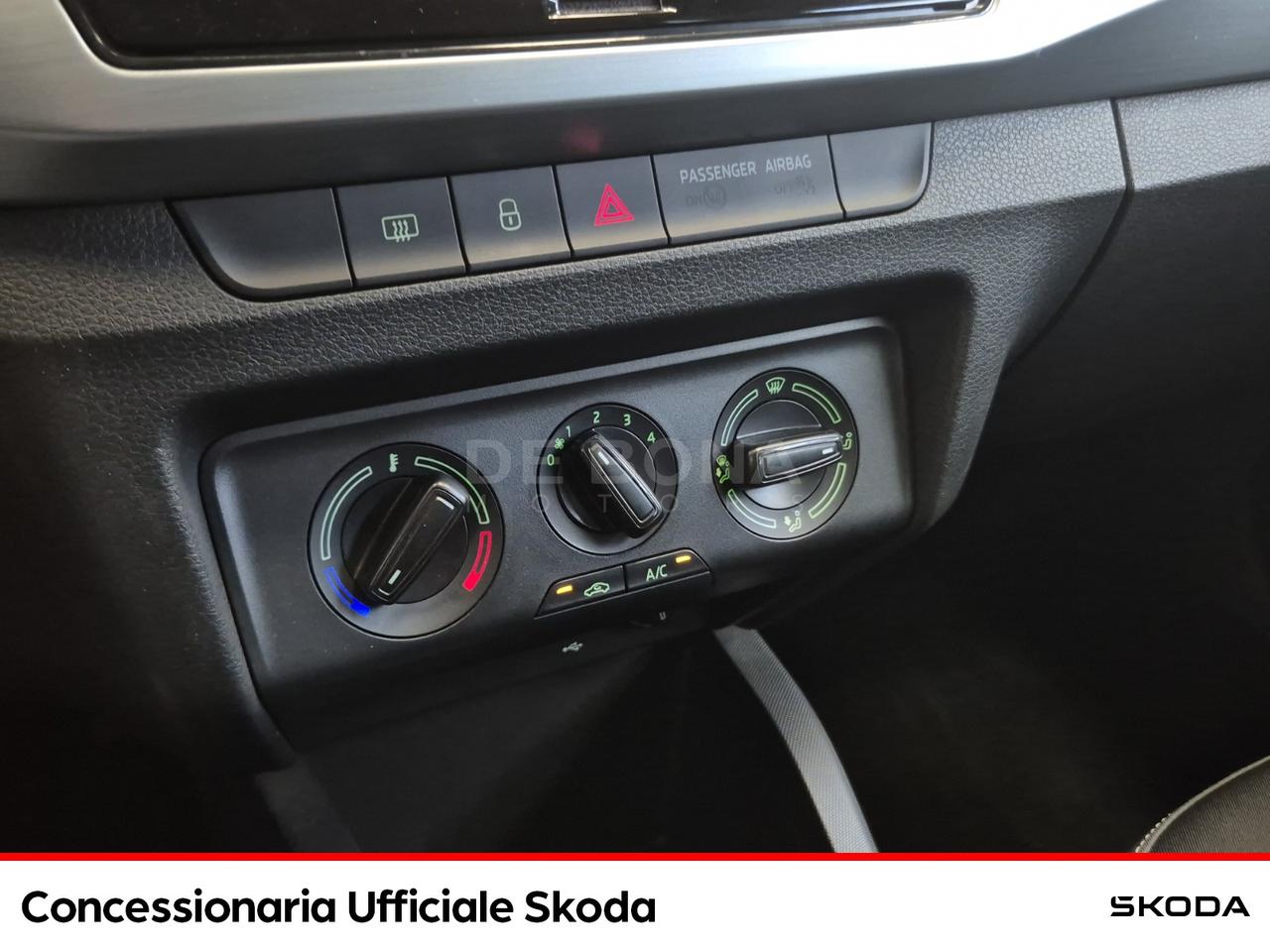 Skoda Fabia 1.0 mpi business 75cv my19