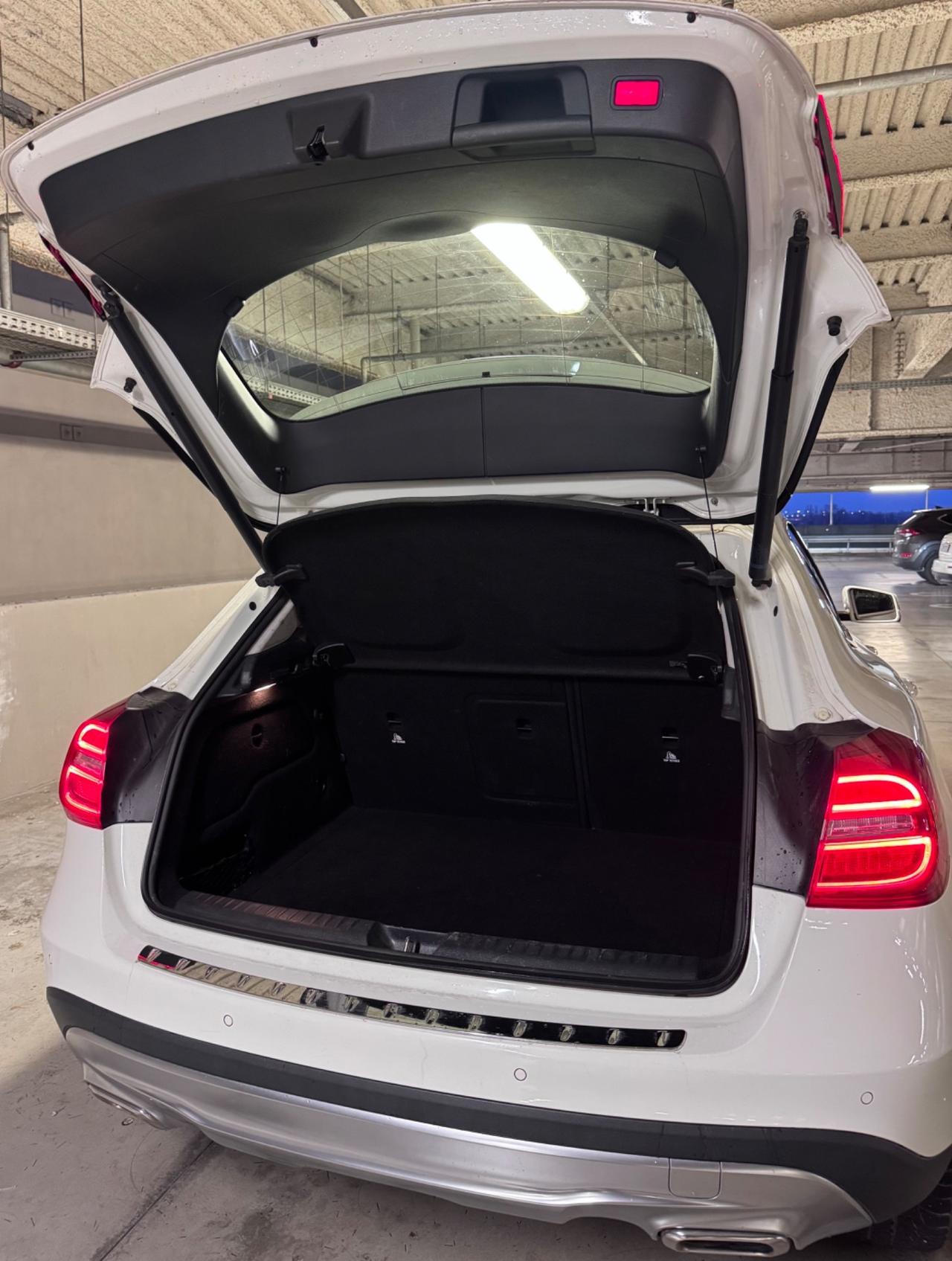 Mercedes-benz GLA 220 d Automatic 4Matic Premium