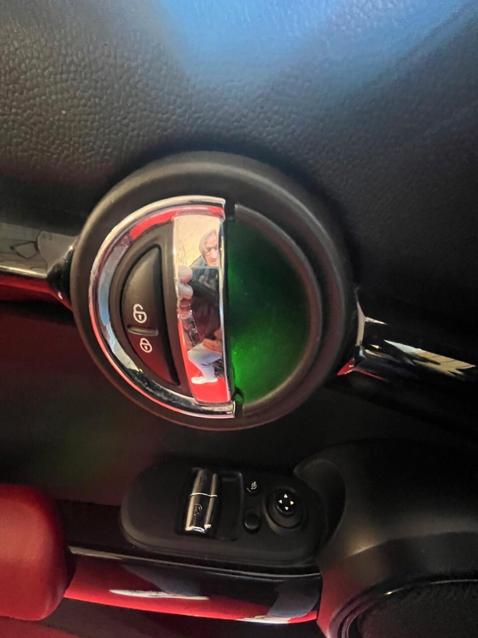 MINI JOHN COOPER WORKS 2.0 231CV Cambio automatico con palette al volante, Navigatore GARANZIA 12 MESI