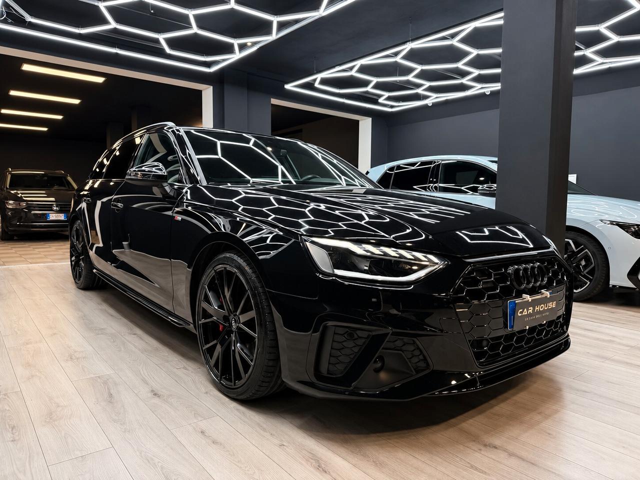 Audi A4 2.0 TDI QUATTRO 190CV SLine Stronic