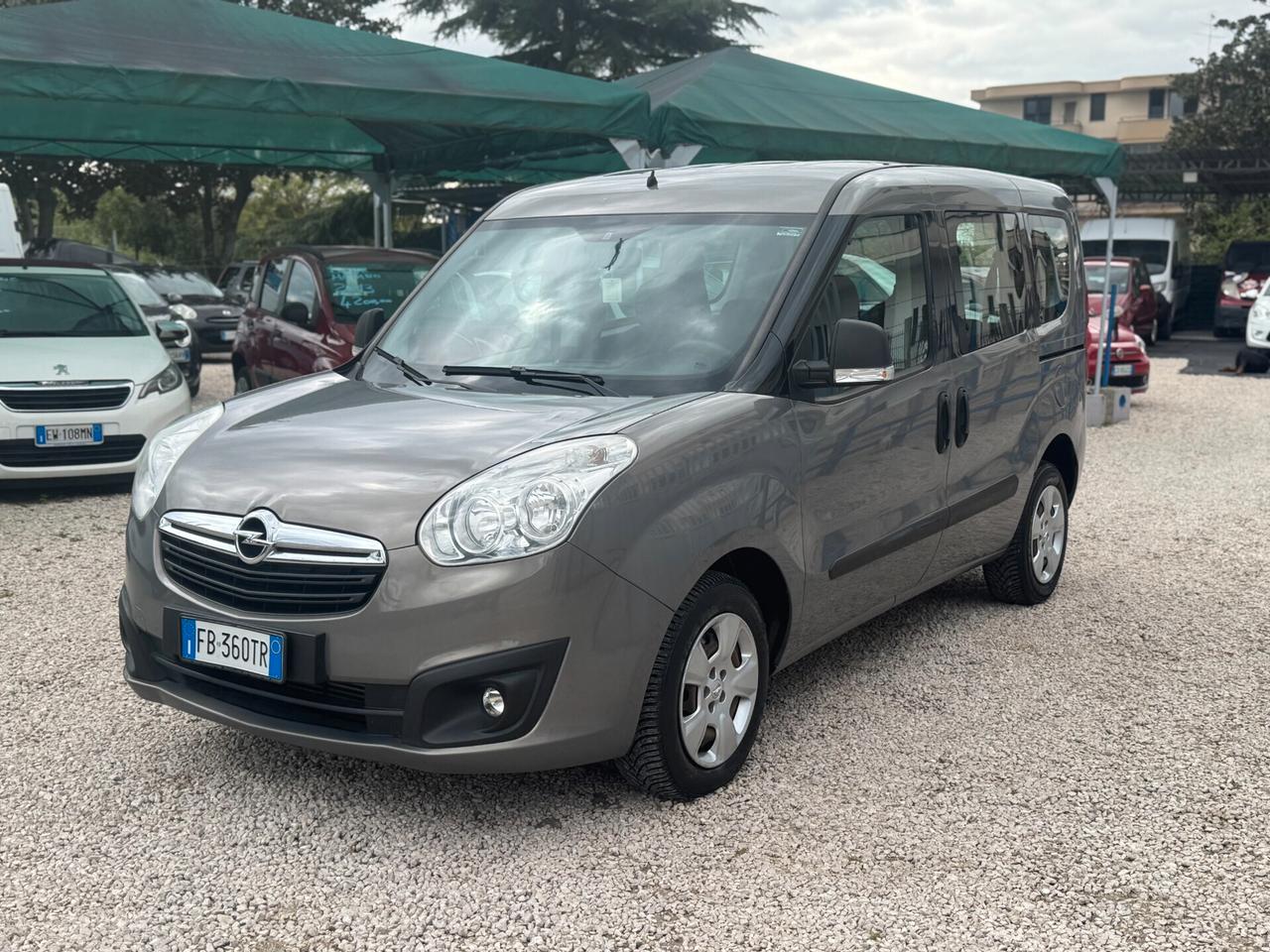 Opel Combo 1.6 CDTI 105CV 5 porte posti 1 prop. nord italia 2016