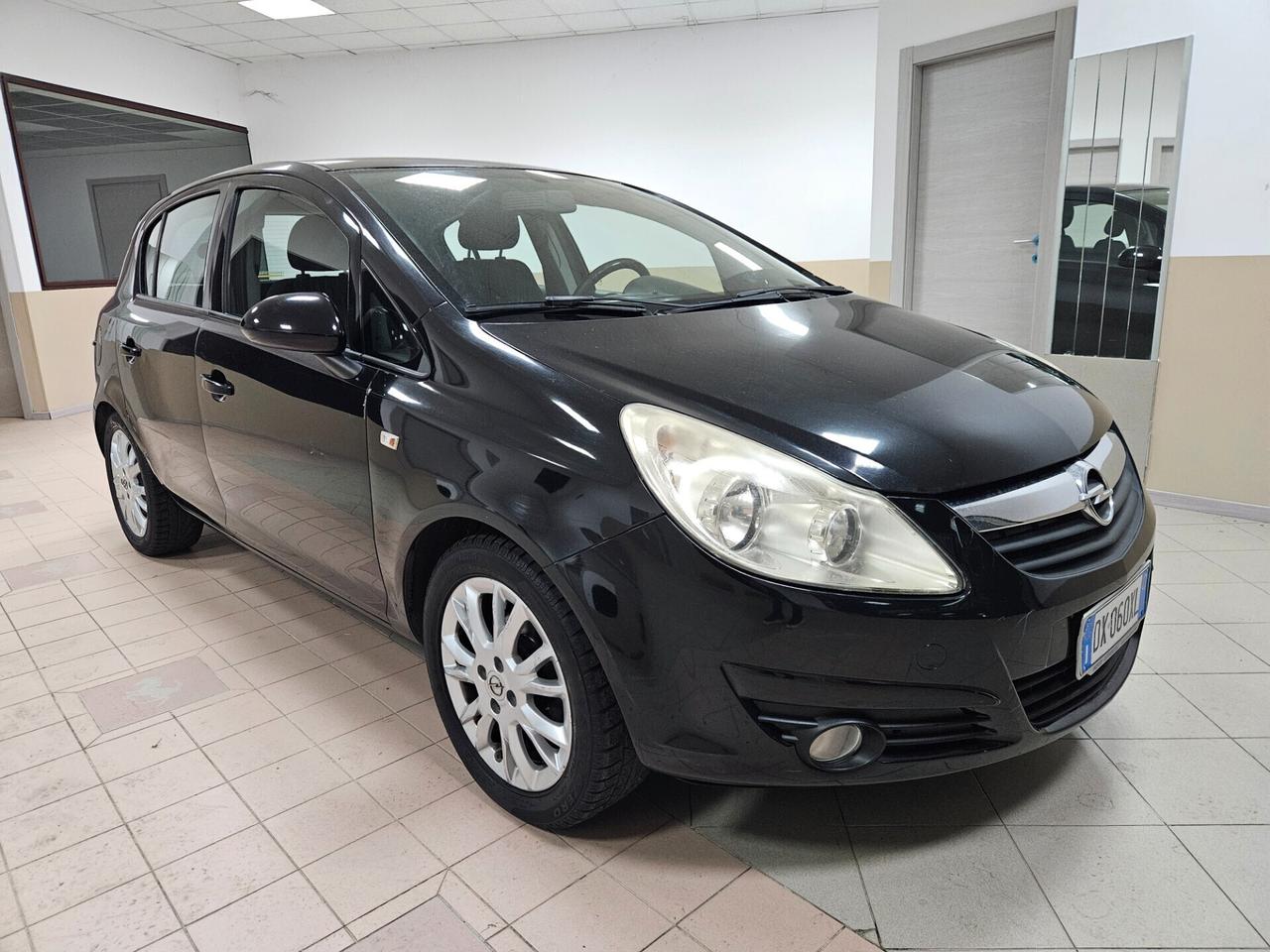 Opel Corsa 1.2 5 porte Enjoy