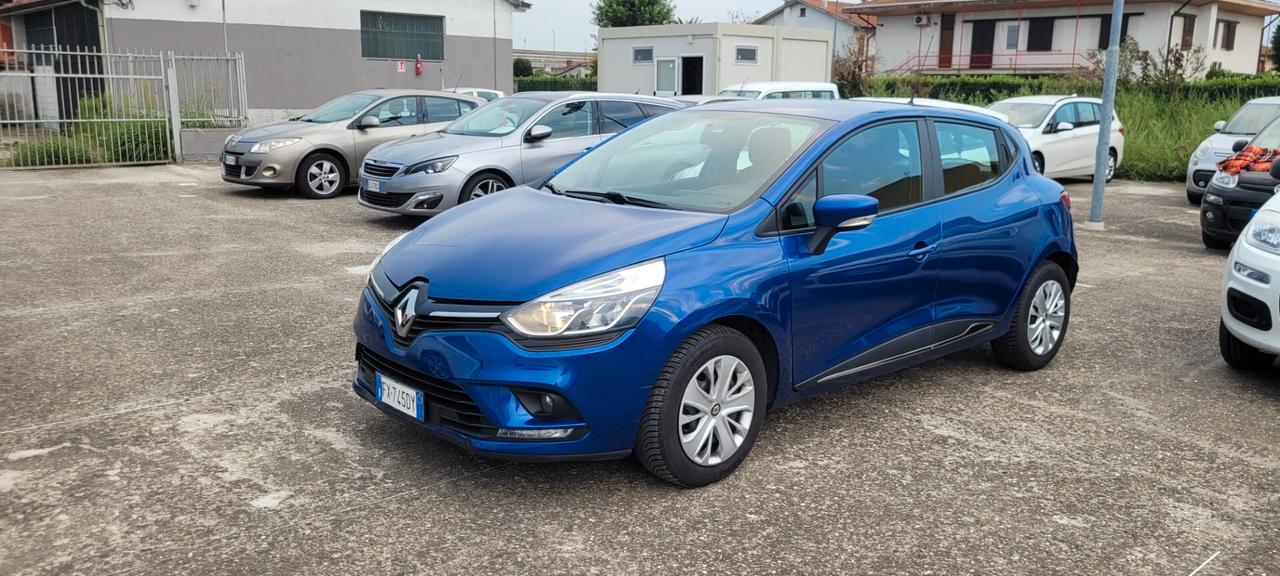 Renault Clio TCe 12V 90 CV 5 porte Moschino Life