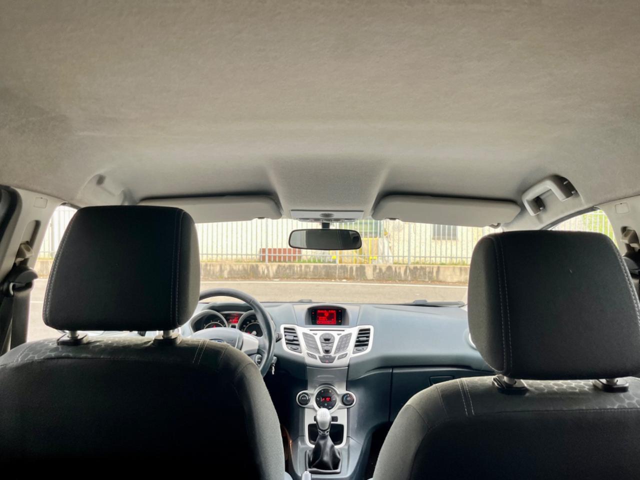 Ford Fiesta 1.2benz 2009 113.000km perfetta per neopatentati