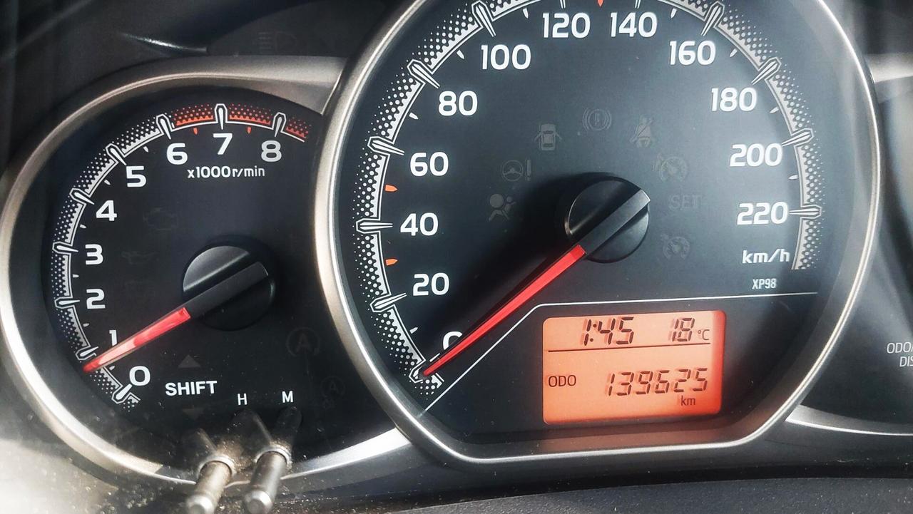 UNICO PROPRIETARIO - TOYOTA YARIS - 1.0 LOUNGE