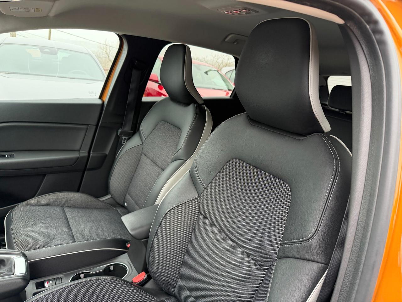 Renault Captur 1.0 TCE 100 cv. INTENS