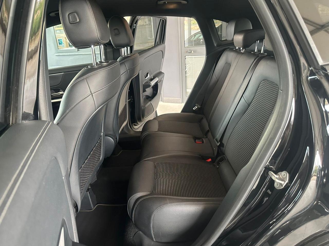 MERCEDES GLA 200D 150CV SPORT PLUS NIGHT EDITION