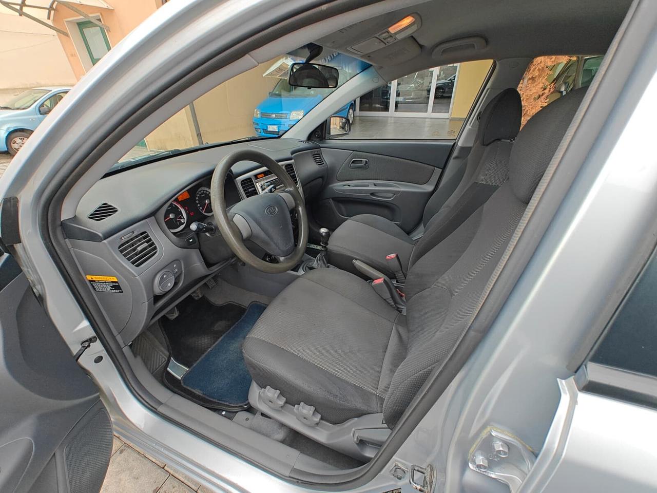 Kia Rio 1.5 16V CRDi 5p. EX Challenge