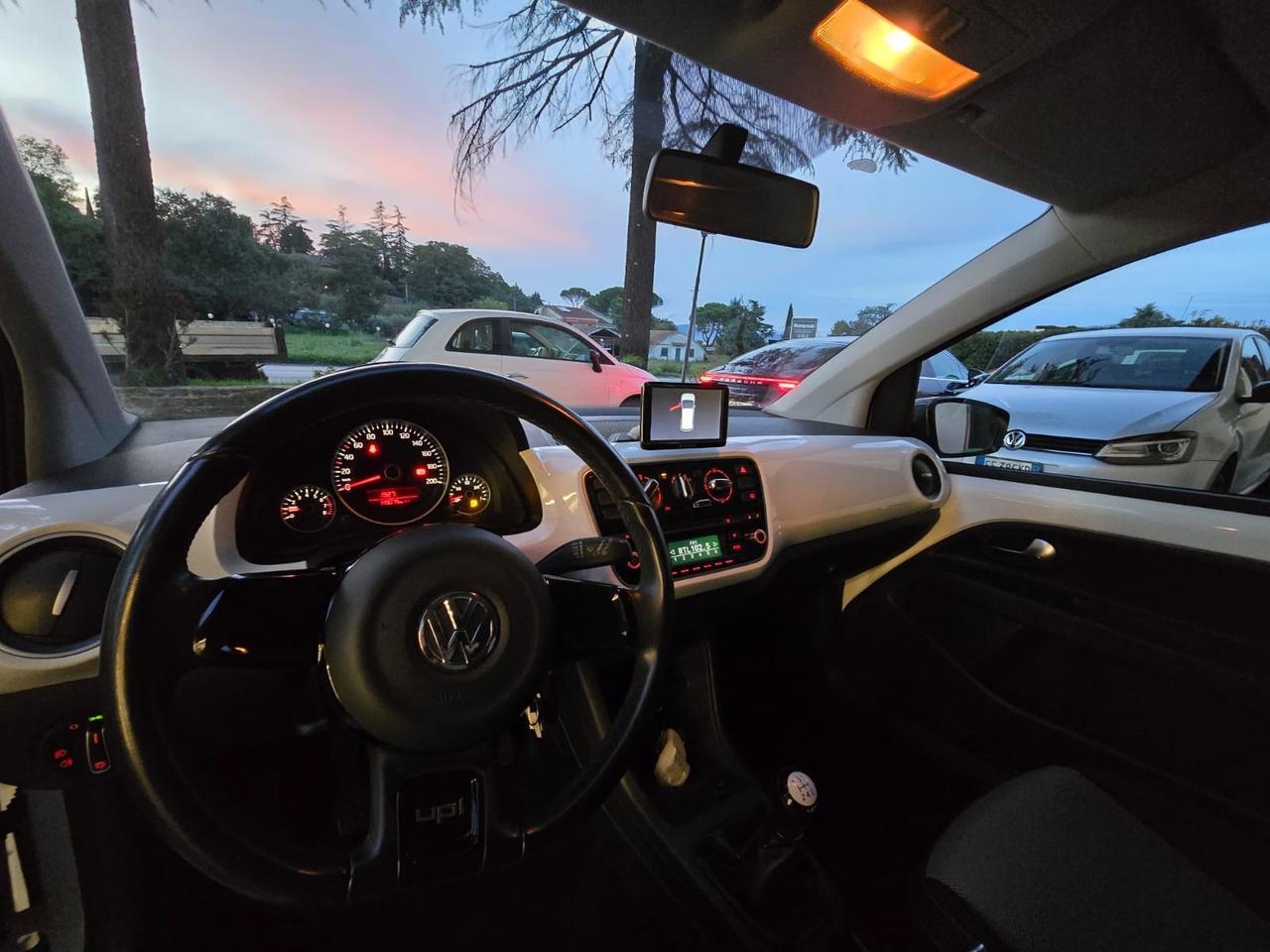 Volkswagen up! 1.0 75 CV 3p. take