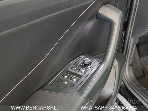 Volkswagen T-Roc 1.0 TSI Style*PROIETTORI LED...