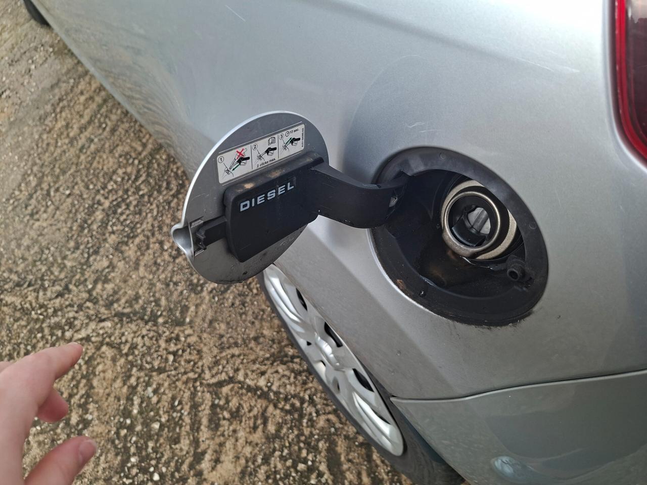 Ford Fiesta 1.5 TDCi 75CV 5 porte