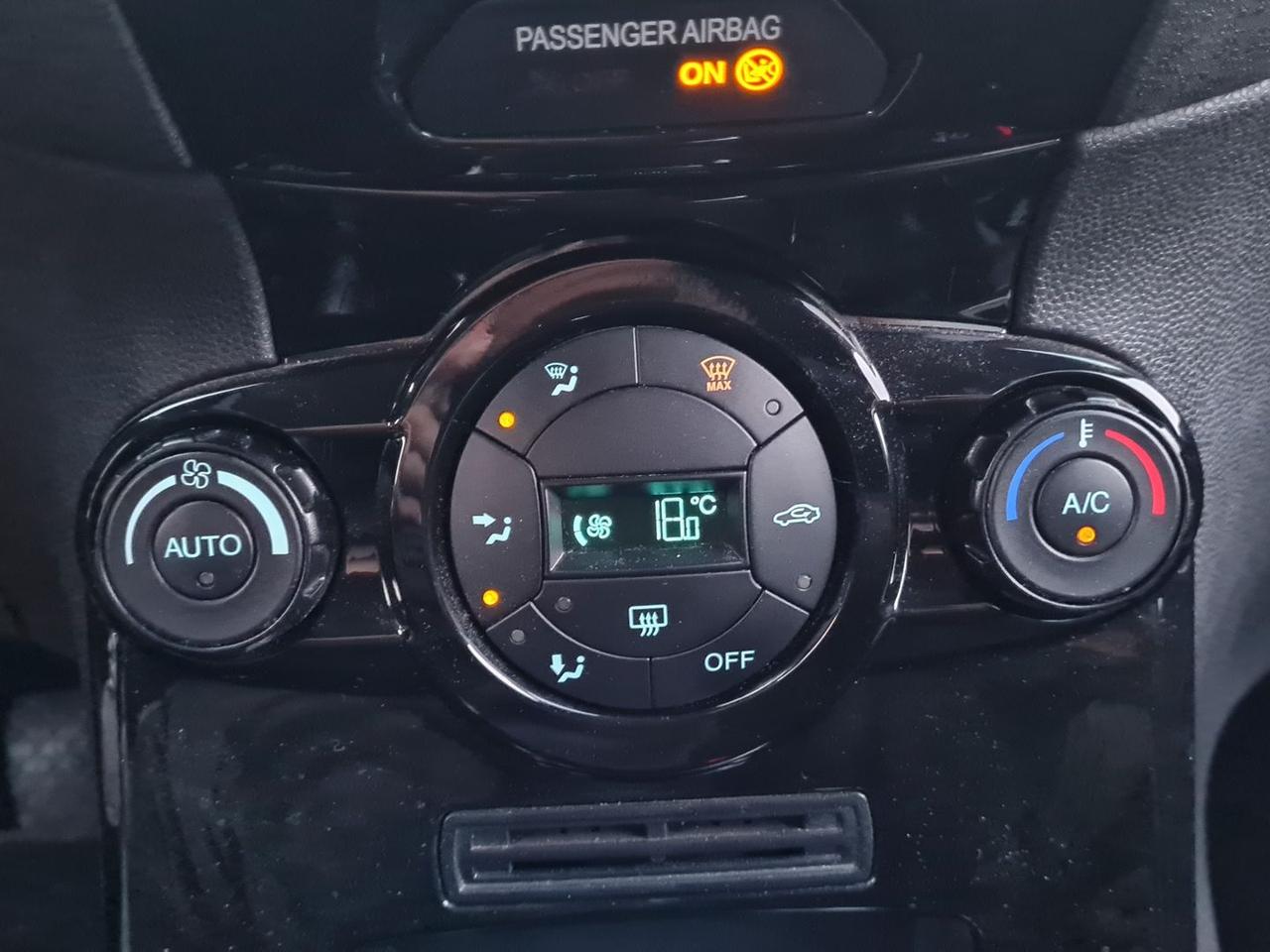 Ford Fiesta 1.0 80 cv Titanium #9467