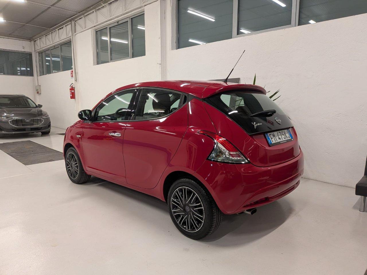 Lancia Ypsilon 5 Porte Ypsilon 1.2 Gold 69cv