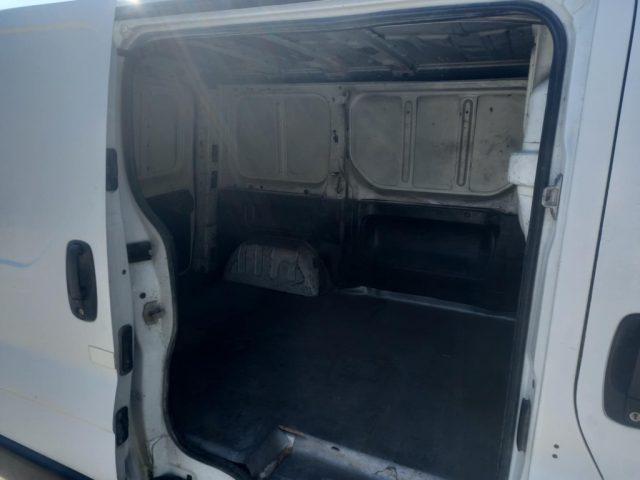RENAULT TRAFIC VIVARO 2.0 DISEL 100 CV