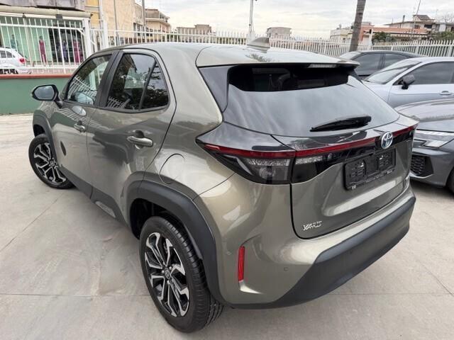 Toyota Yaris Cross 1.5 Hybrid 5p. E-CVT AWD-i Loun